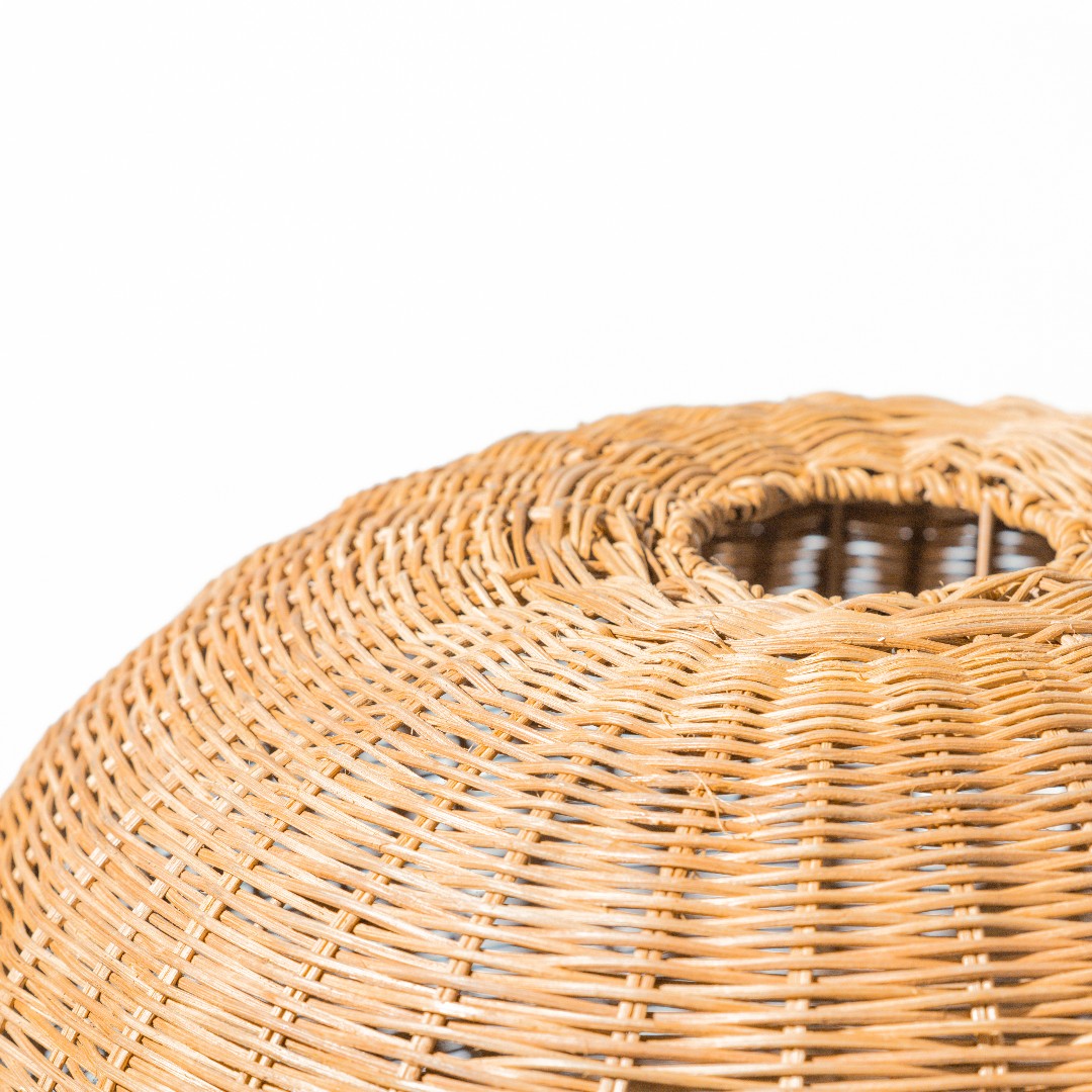 GRAND RATTAN PENDANT